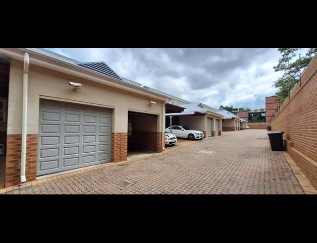 3 BEDROOM APARTMENT FOR SALE IN NIEUW MUCKLENEUK